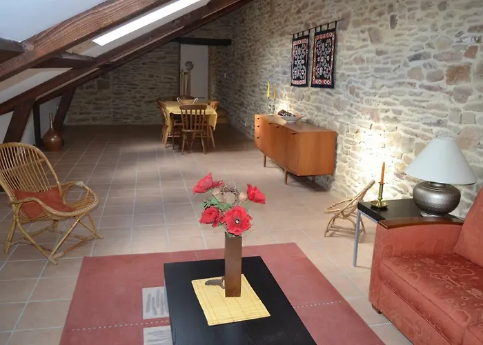 بيت للعطل La Colline Du Perche Connac